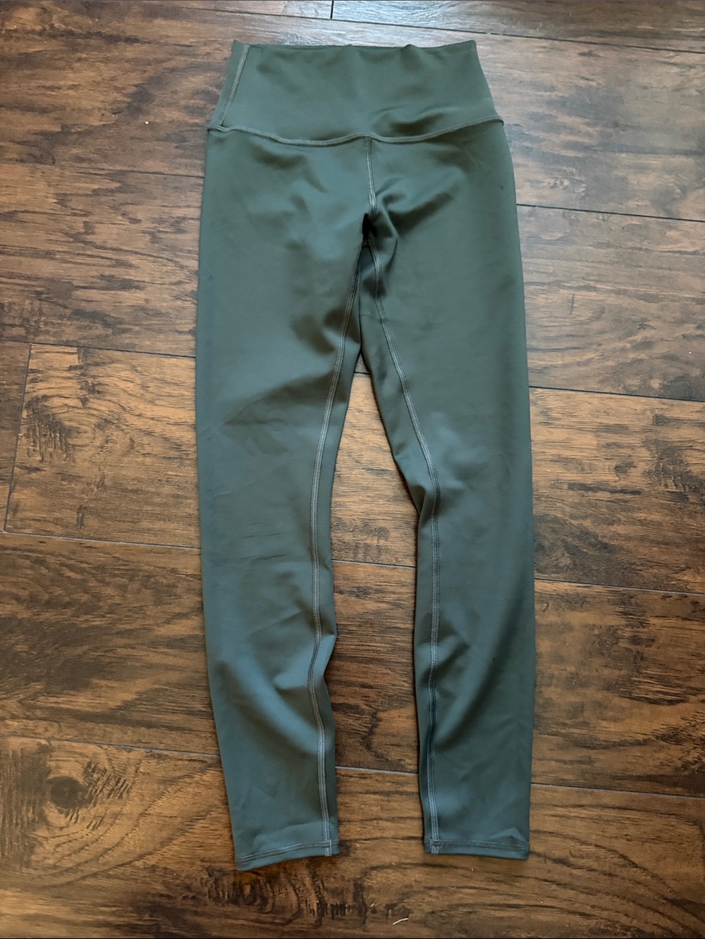 ALO Yoga air lift High-Waist Leggings in Olive